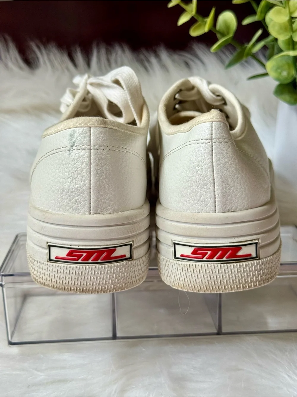 Steve Madden bobbi white